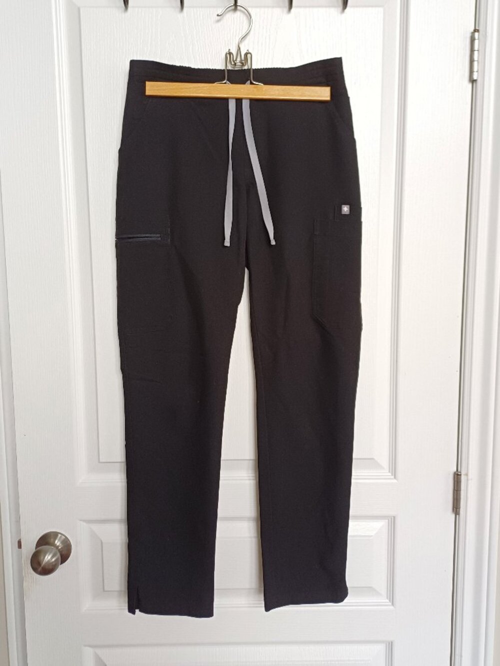 Figs Yola Black Scrub Pants XS